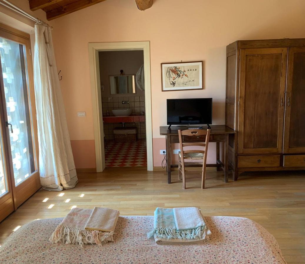 Agriturismo Il Filare Neviano degli Arduini エクステリア 写真